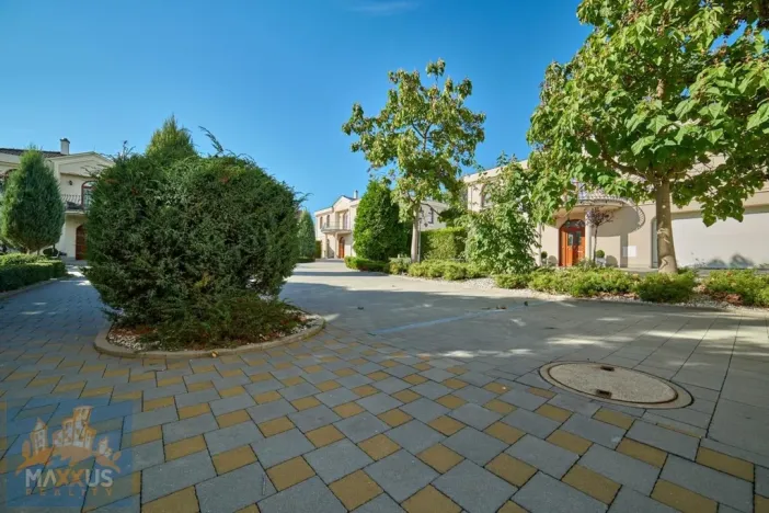 Pronájem vily, Praha - Nebušice, Nebušická, 243 m2