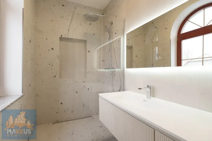 Pronájem vily, Praha - Nebušice, Nebušická, 243 m2