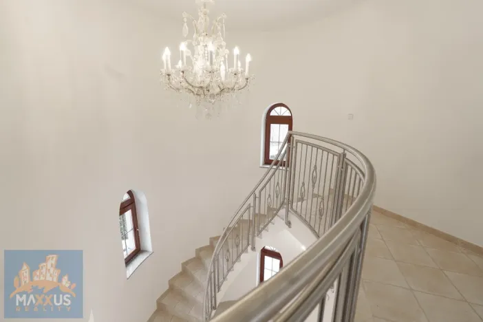 Pronájem vily, Praha - Nebušice, Nebušická, 243 m2