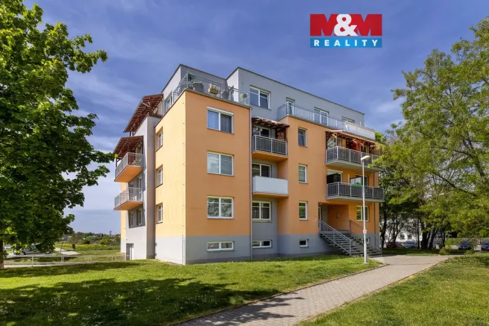 Prodej bytu 2+kk, Pardubice - Svítkov, Dubová, 51 m2