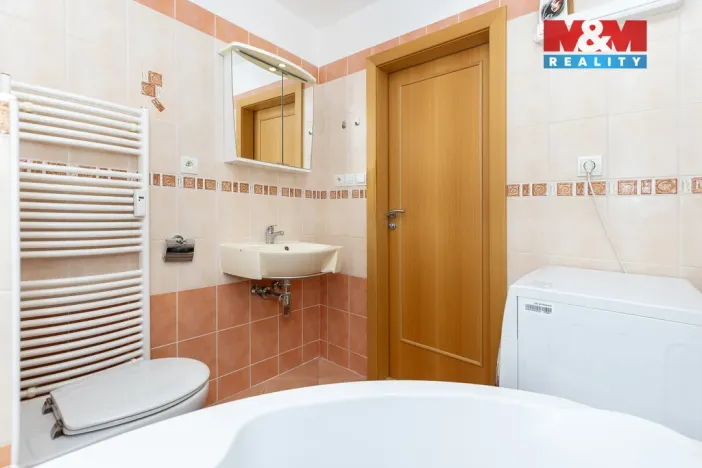 Prodej bytu 2+kk, Pardubice - Svítkov, Dubová, 51 m2