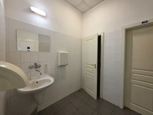 Pronájem kanceláře, Plzeň, náměstí Republiky, 125 m2