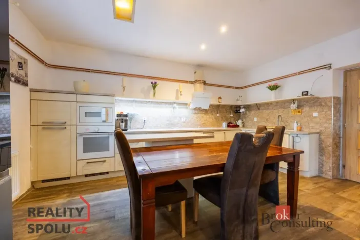 Prodej rodinného domu, Slepotice, 270 m2