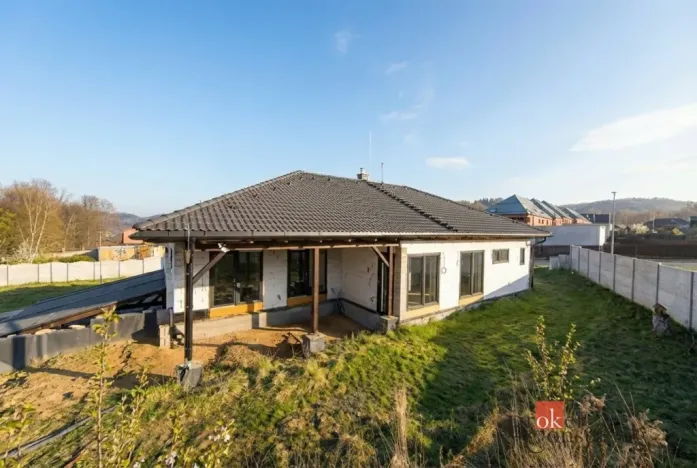 Prodej rodinného domu, Loket, Nad Hájovnou, 196 m2