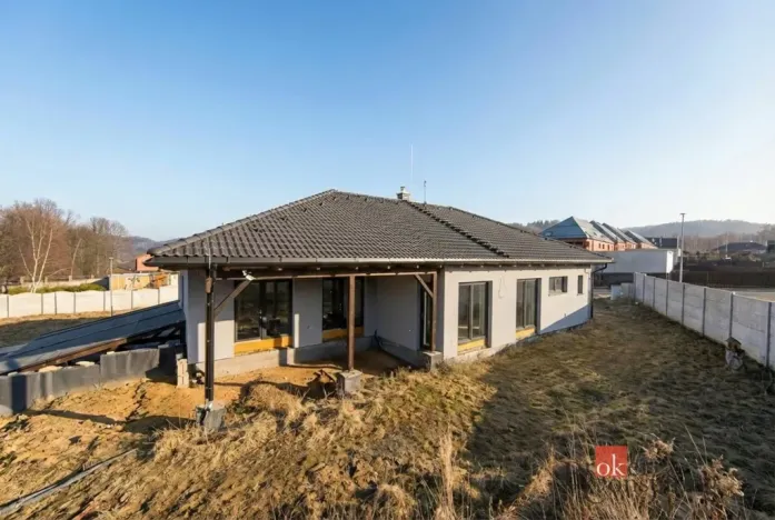 Prodej rodinného domu, Loket, Nad Hájovnou, 196 m2