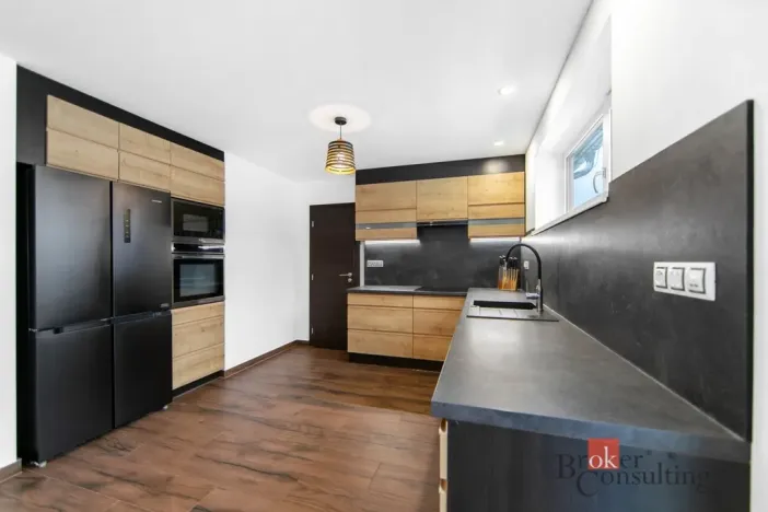 Prodej rodinného domu, Loket, Nad Hájovnou, 196 m2