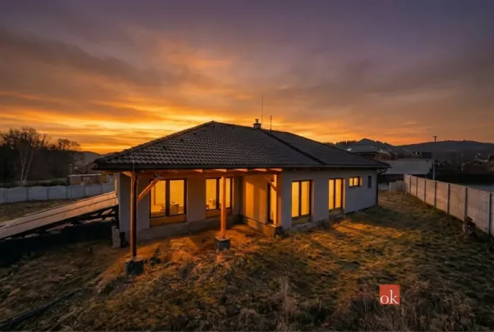 Prodej rodinného domu, Loket, Nad Hájovnou, 196 m2