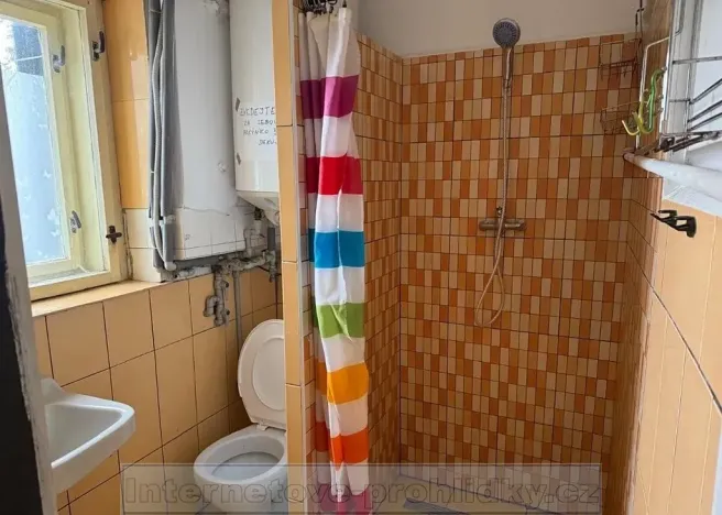 Pronájem pokoje, Praha - Uhříněves, Jindřicha Bubeníčka, 23 m2