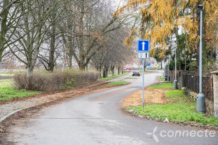 Prodej pozemku, Praha - Kbely, Borovnická, 895 m2