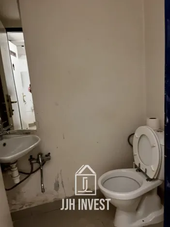 Pronájem obchodního prostoru, Liberec - Liberec III-Jeřáb, 1. máje, 79 m2