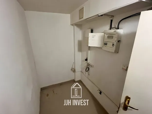 Pronájem obchodního prostoru, Liberec - Liberec III-Jeřáb, 1. máje, 79 m2