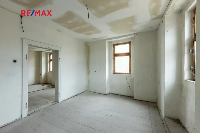 Prodej vícegeneračního domu, Koleč, 404 m2