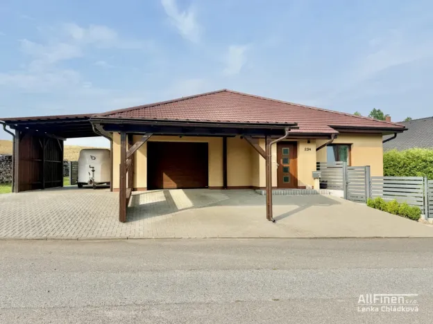 Prodej rodinného domu, Puklice, 231 m2