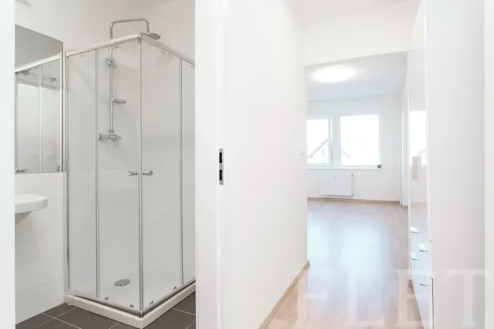 Pronájem bytu 1+kk, Praha - Jinonice, Peroutkova, 26 m2