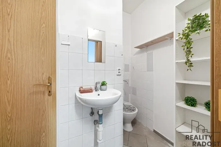 Prodej obchodního prostoru, Olomouc - Nová Ulice, Wellnerova, 65 m2