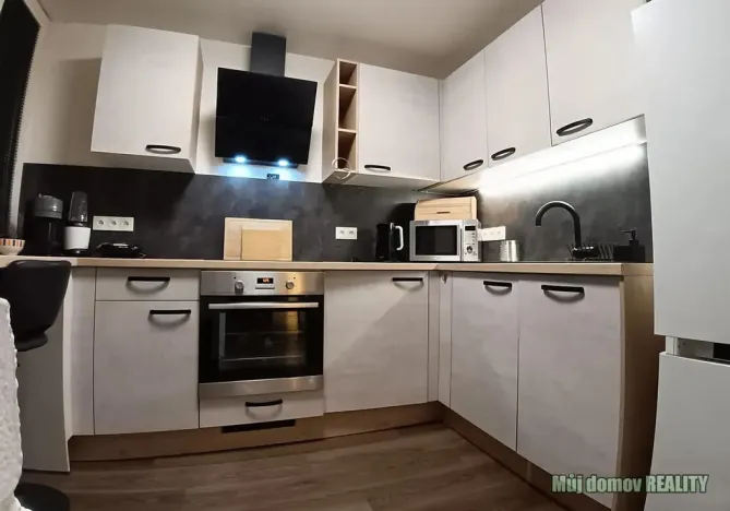 Pronájem bytu 3+kk, Praha - Háje, Mendelova, 68 m2