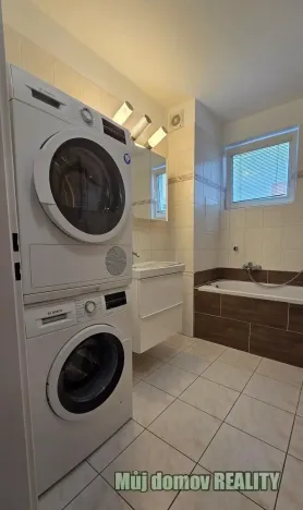 Pronájem bytu 3+kk, Praha - Černý Most, Marešova, 85 m2