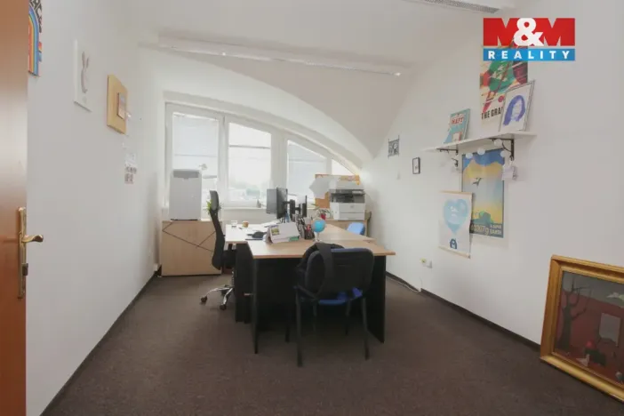 Prodej kanceláře, Hradec Králové - Slezské Předměstí, Vážní, 290 m2