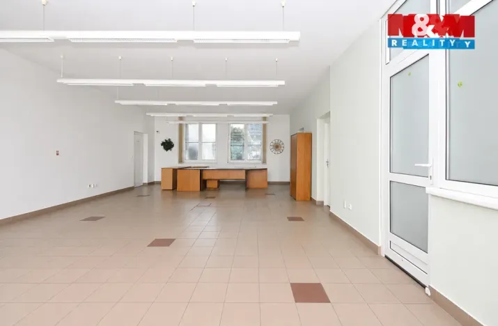Prodej kanceláře, Hradec Králové - Slezské Předměstí, Vážní, 290 m2