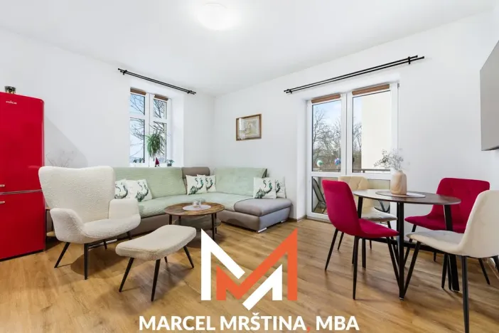 Prodej bytu 2+kk, Náchod, Ruská, 52 m2