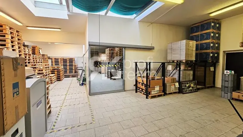 Prodej komerční nemovitosti, Opava, Slezská, 1385 m2