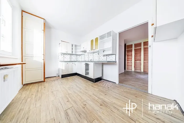 Prodej bytu 3+1, Olomouc, Družební, 78 m2