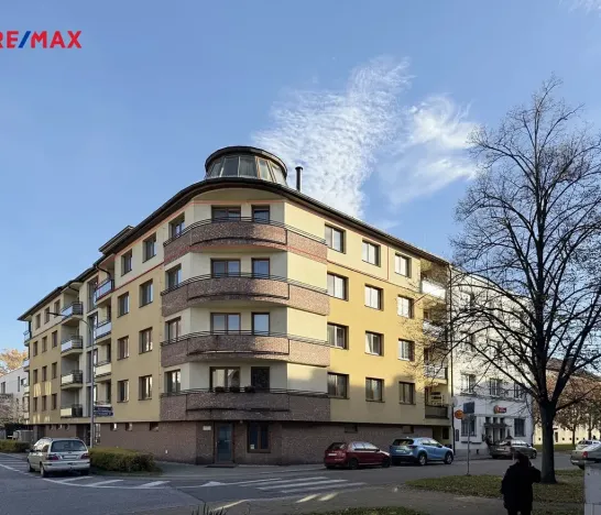 Prodej atypického bytu, Pardubice, Nerudova, 160 m2