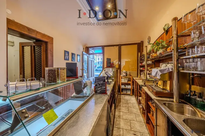 Prodej činžovního domu, Frýdek-Místek, Zámecké nám., 450 m2