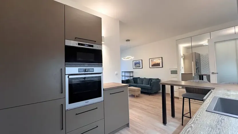 Pronájem bytu 2+kk, Brno, Hybešova, 53 m2