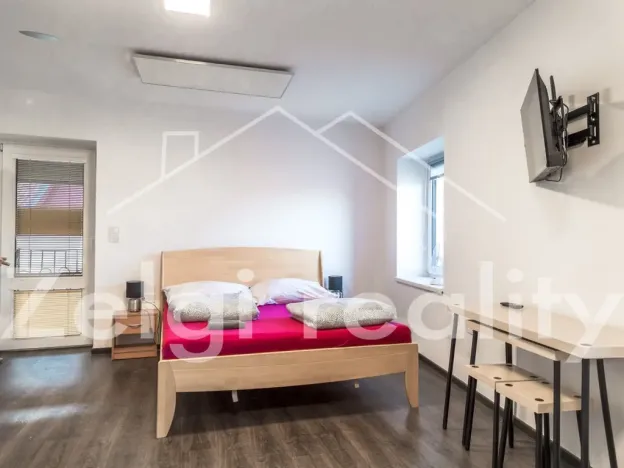 Prodej rodinného domu, Bulhary, 340 m2
