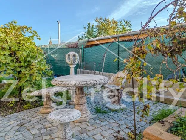 Prodej rodinného domu, Bulhary, 340 m2