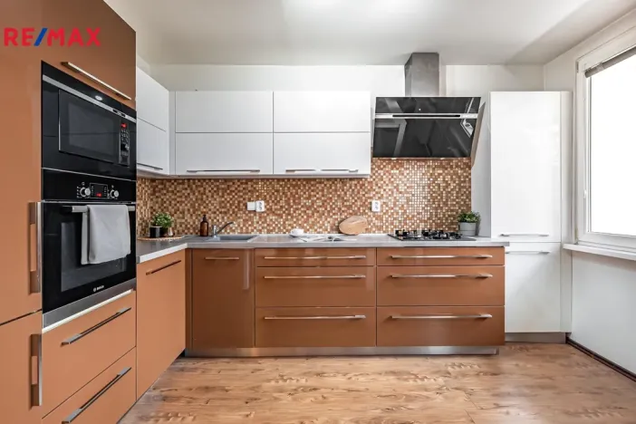 Prodej bytu 3+kk, Praha - Prosek, Jablonecká, 75 m2