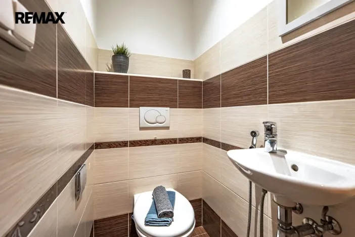 Prodej bytu 3+kk, Praha - Prosek, Jablonecká, 75 m2