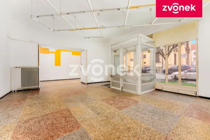 Prodej vily, Uherský Brod, Masarykovo nám., 700 m2