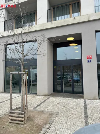 Pronájem obchodního prostoru, Praha - Smíchov, Šiklové, 110 m2