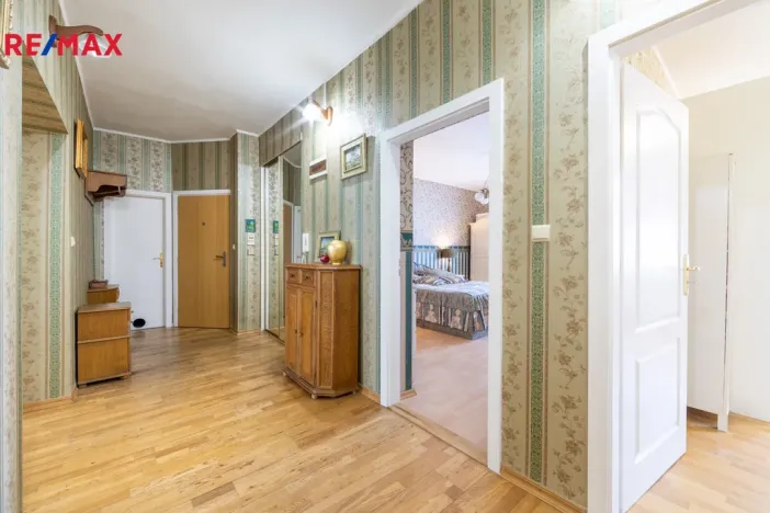 Prodej bytu 3+1, Karlovy Vary, Koptova, 122 m2