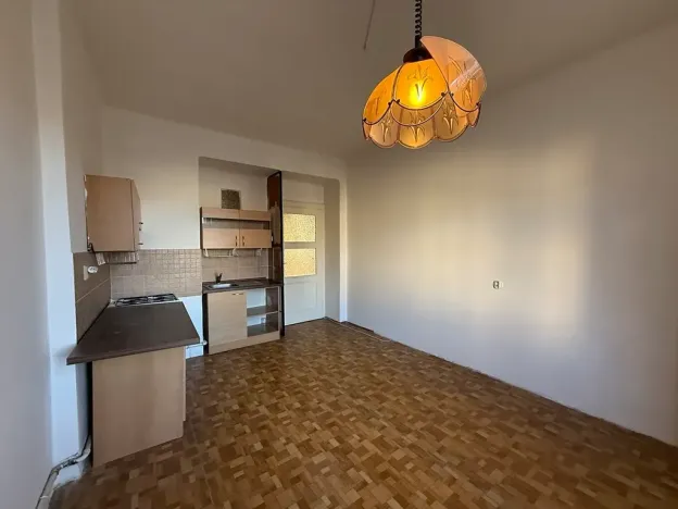 Pronájem bytu 2+1, Praha - Bubeneč, Čs. armády, 79 m2