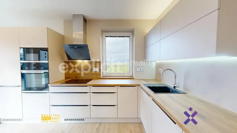 Pronájem bytu 2+kk, Fryšták, Komenského, 58 m2