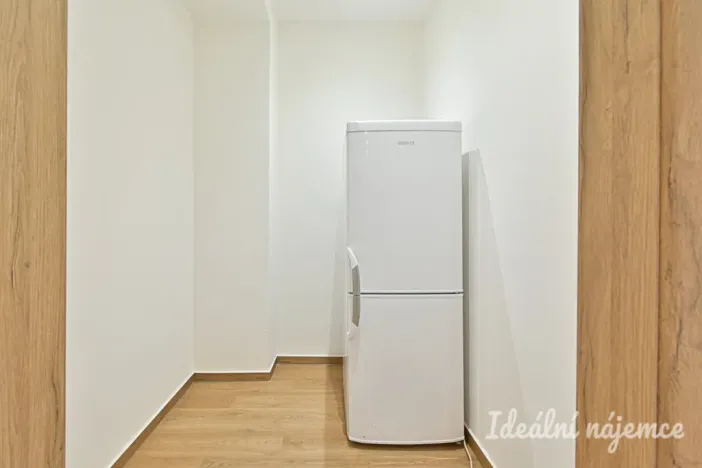 Pronájem bytu 2+1, Brno, Lomená, 52 m2