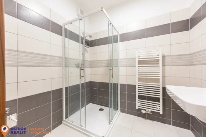 Pronájem bytu 1+kk, Olomouc, Tovární, 28 m2