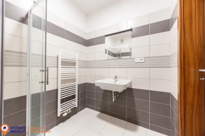 Pronájem bytu 1+kk, Olomouc, Tovární, 28 m2