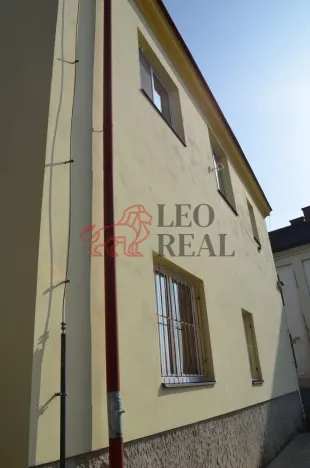 Prodej činžovního domu, Česká Skalice, Husovo náměstí, 467 m2