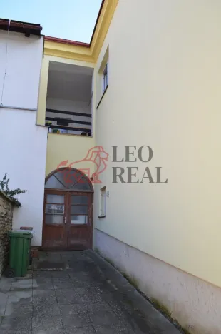 Prodej činžovního domu, Česká Skalice, Husovo náměstí, 467 m2