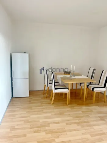 Pronájem bytu 2+kk, Praha, Molákova, 42 m2