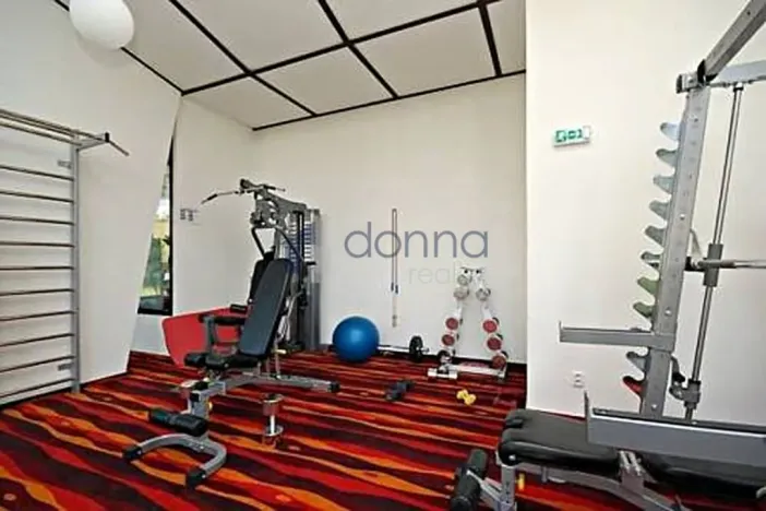 Pronájem bytu 2+1, Praha, Molákova, 42 m2