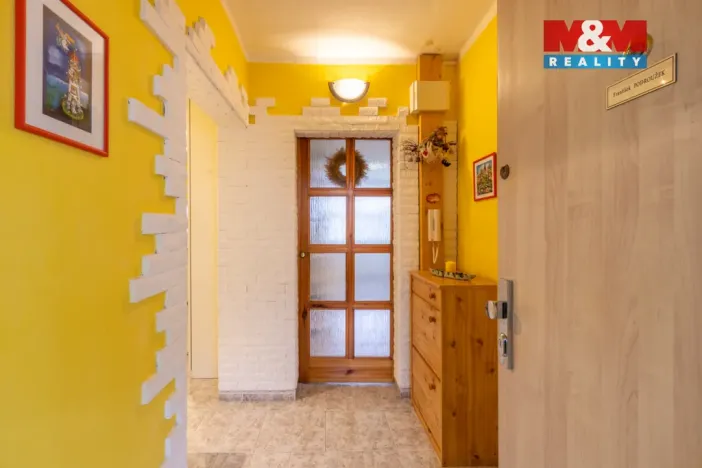 Prodej bytu 2+1, Teplice - Trnovany, V závětří, 83 m2