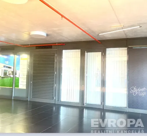 Pronájem obchodního prostoru, Brno - Štýřice, Pražákova, 73 m2