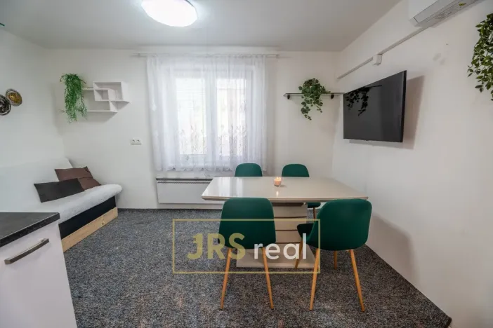 Prodej bytu 2+kk, Hodonín, 65 m2