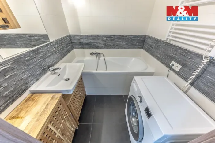 Pronájem bytu 3+kk, Praha - Modřany, Hasova, 65 m2