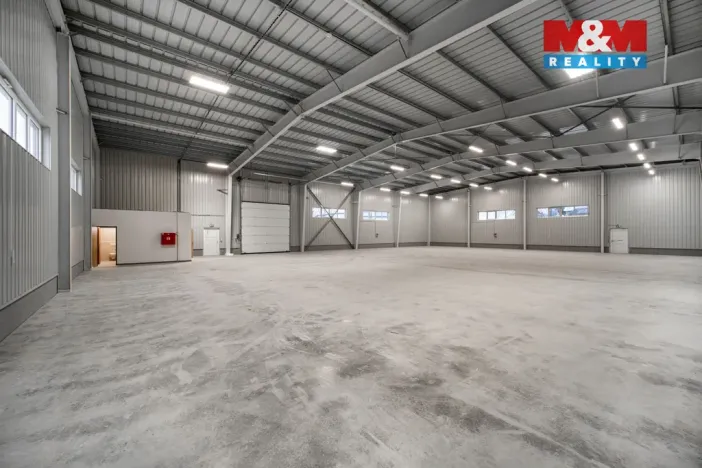 Pronájem skladu, Cerekvice nad Loučnou - Pekla, 1558 m2